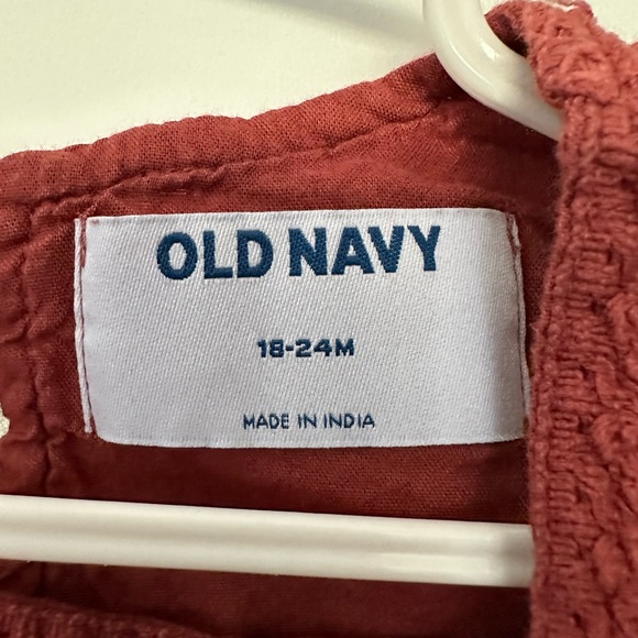 5/$10 Old Navy top 18-24M pink/mauve - Picture 3 of 4